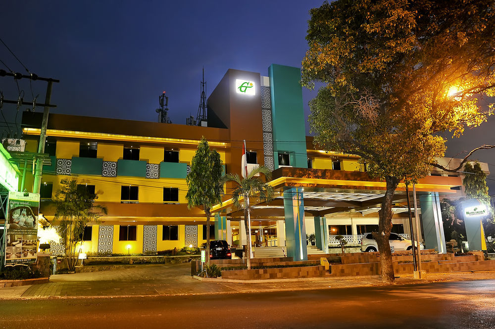 Hotel Grasia Semarang Extérieur photo